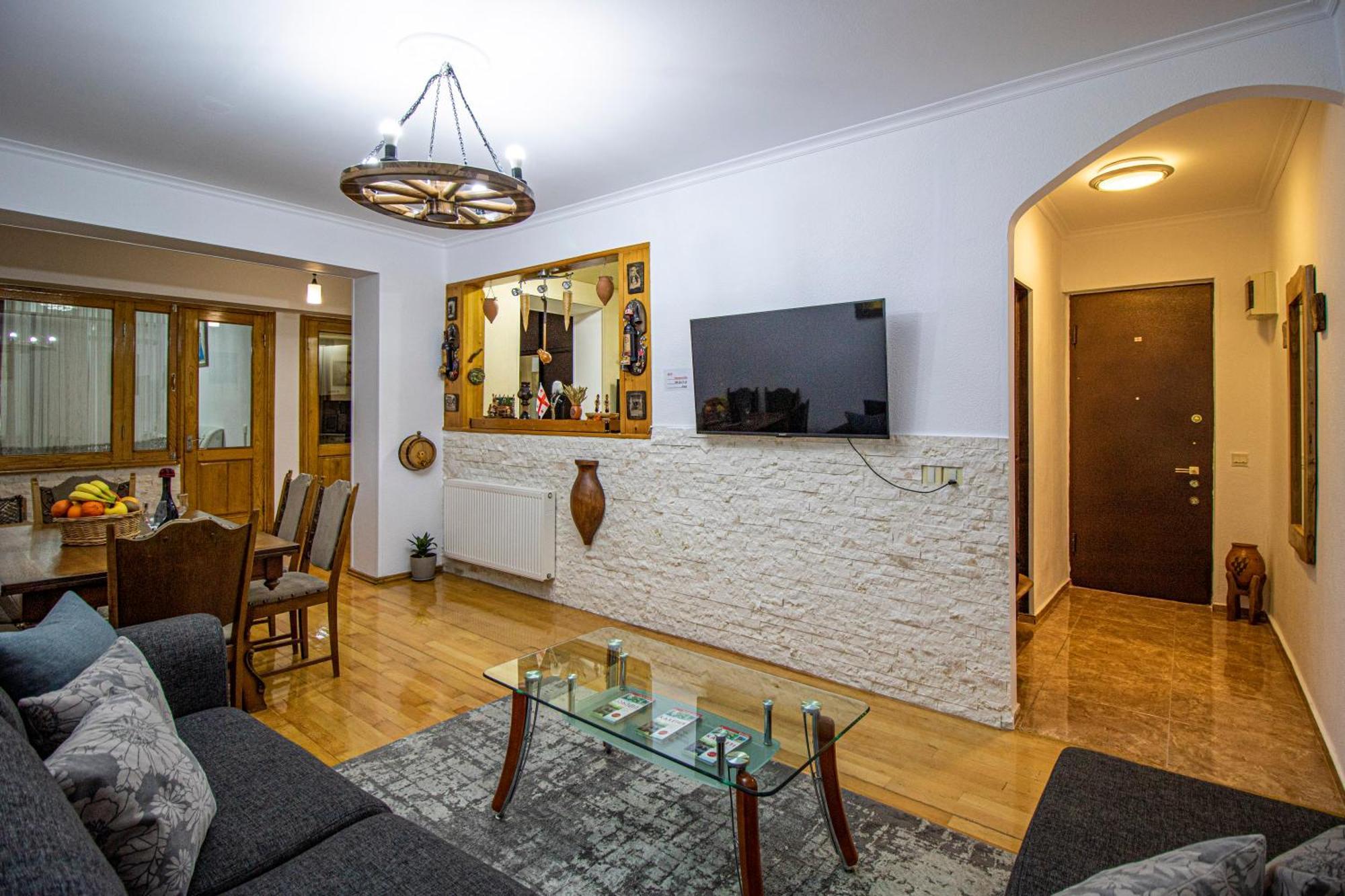 Cozy Apartment On Kostava Tbilisi Exteriér fotografie