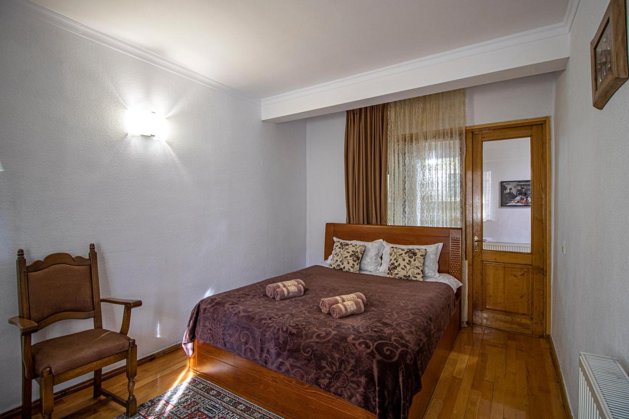 Cozy Apartment On Kostava Tbilisi Exteriér fotografie